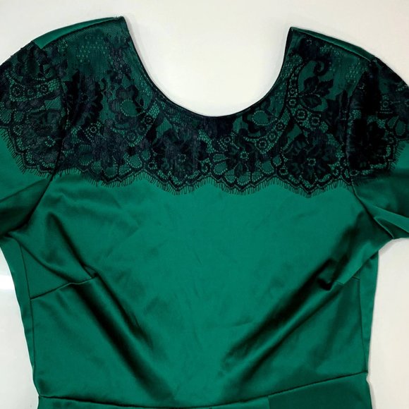 Emerald Green Dress With Half Lace Bodice - Picture 5 of 8